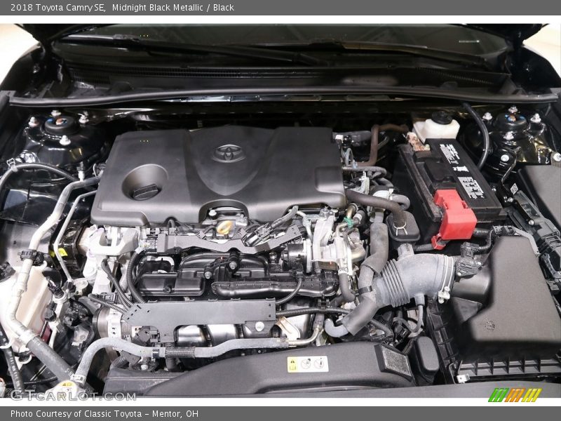 Midnight Black Metallic / Black 2018 Toyota Camry SE