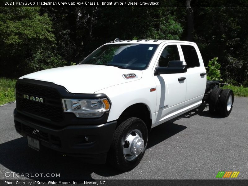 Bright White / Diesel Gray/Black 2021 Ram 3500 Tradesman Crew Cab 4x4 Chassis