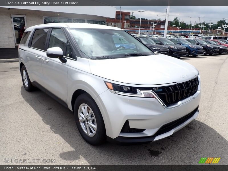 Front 3/4 View of 2022 Carnival LX