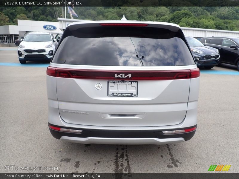 Silky Silver / Off Black 2022 Kia Carnival LX