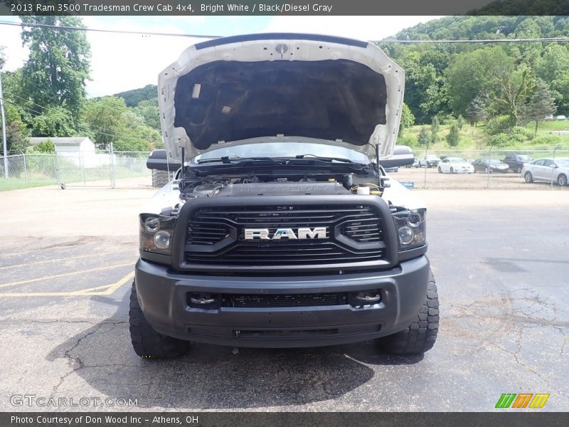 Bright White / Black/Diesel Gray 2013 Ram 3500 Tradesman Crew Cab 4x4