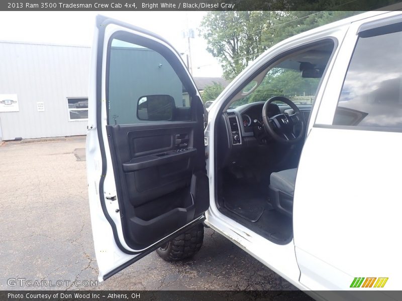 Bright White / Black/Diesel Gray 2013 Ram 3500 Tradesman Crew Cab 4x4