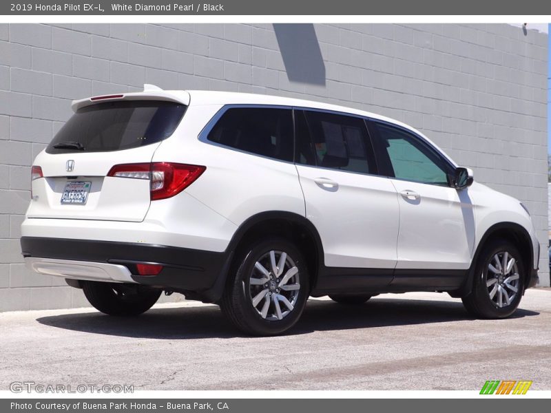 White Diamond Pearl / Black 2019 Honda Pilot EX-L