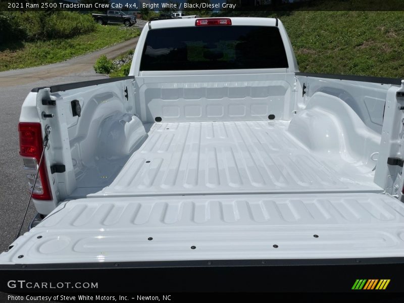 Bright White / Black/Diesel Gray 2021 Ram 2500 Tradesman Crew Cab 4x4