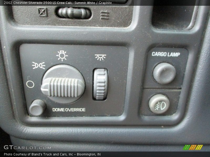 Controls of 2002 Silverado 2500 LS Crew Cab