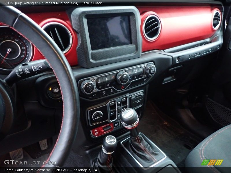 Black / Black 2019 Jeep Wrangler Unlimited Rubicon 4x4