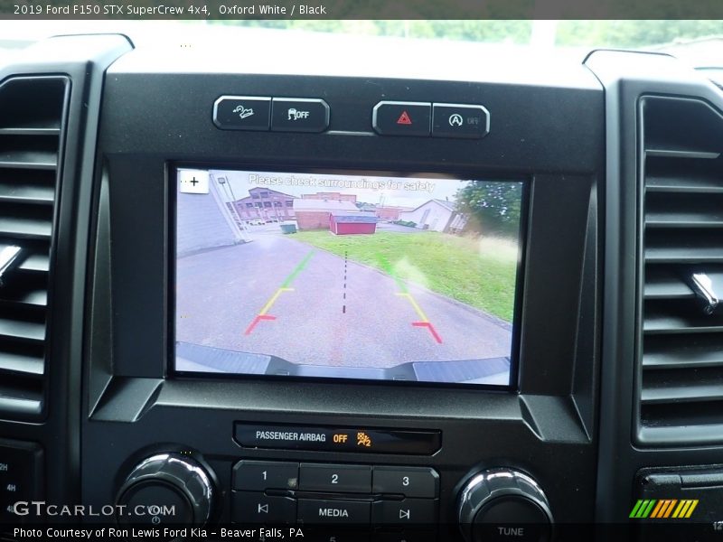 Oxford White / Black 2019 Ford F150 STX SuperCrew 4x4