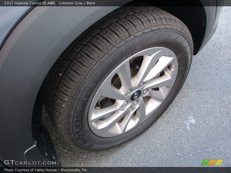Coliseum Gray / Black 2017 Hyundai Tucson SE AWD
