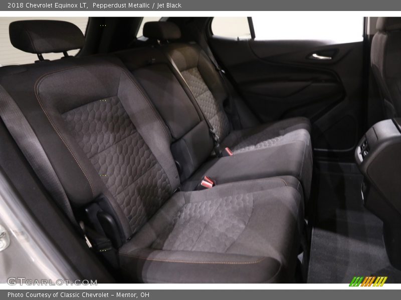 Pepperdust Metallic / Jet Black 2018 Chevrolet Equinox LT