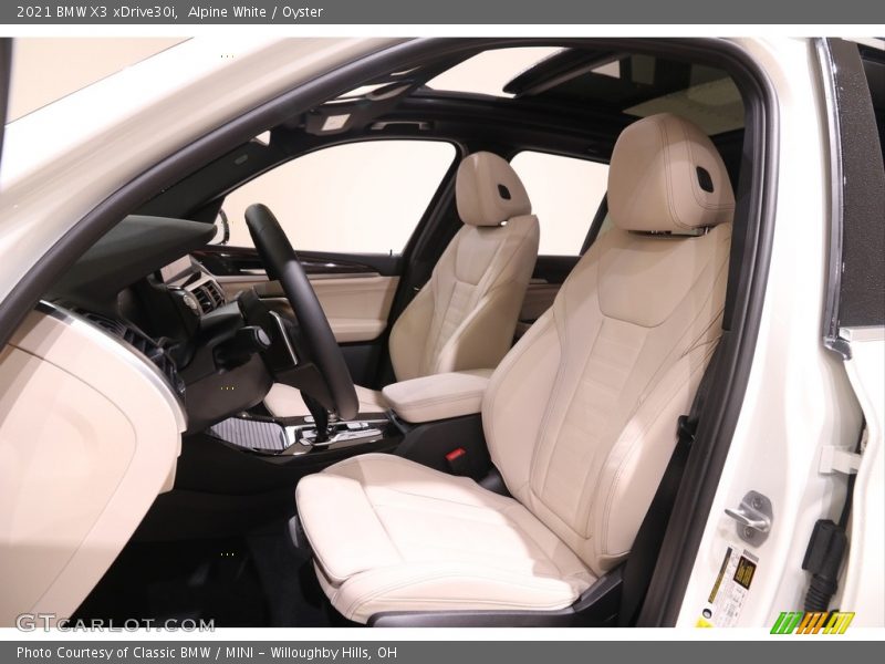 Alpine White / Oyster 2021 BMW X3 xDrive30i