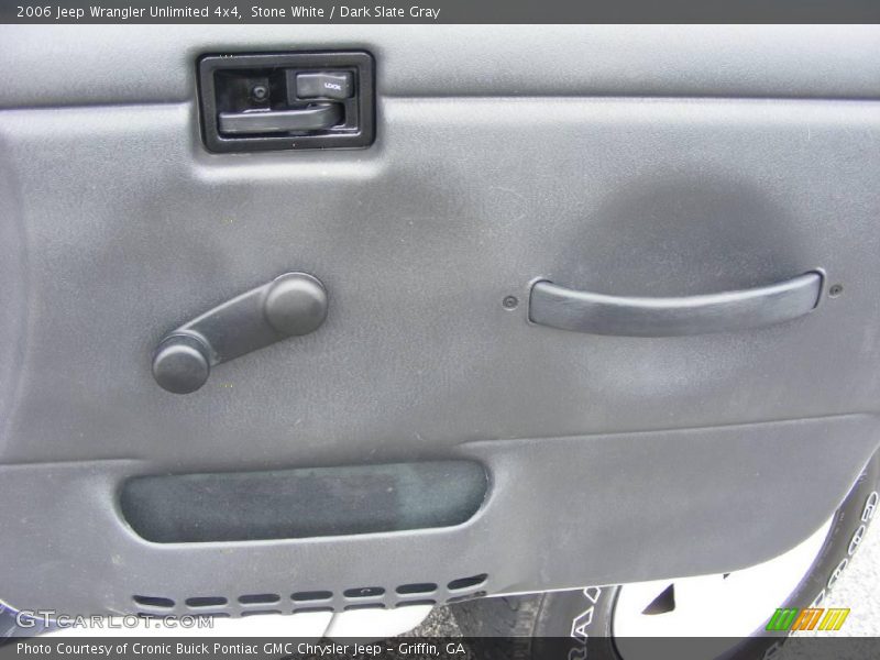 Stone White / Dark Slate Gray 2006 Jeep Wrangler Unlimited 4x4