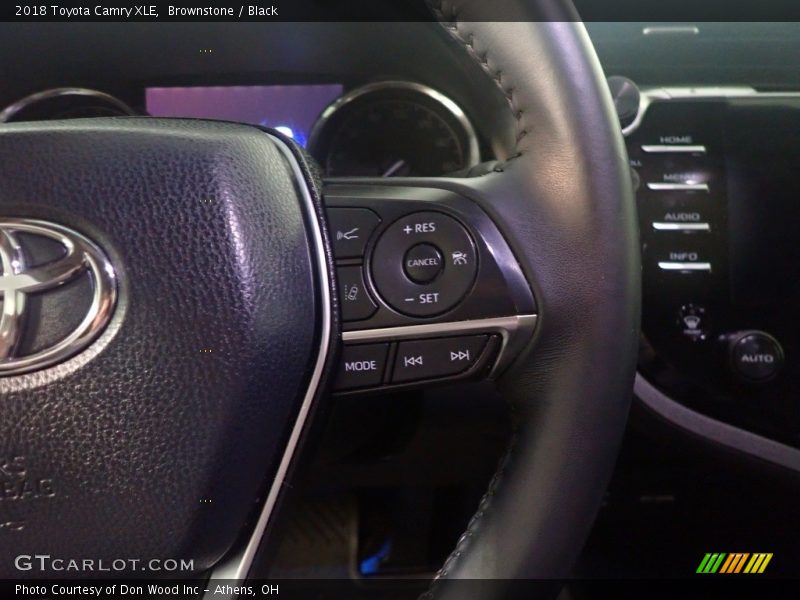 Brownstone / Black 2018 Toyota Camry XLE