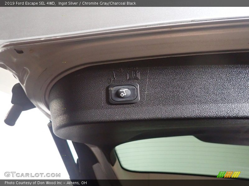Ingot Silver / Chromite Gray/Charcoal Black 2019 Ford Escape SEL 4WD