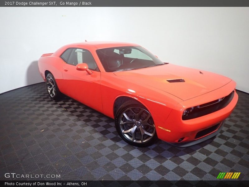 Go Mango / Black 2017 Dodge Challenger SXT