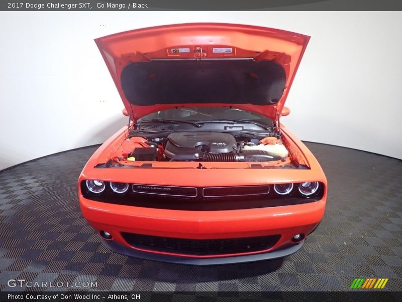 Go Mango / Black 2017 Dodge Challenger SXT