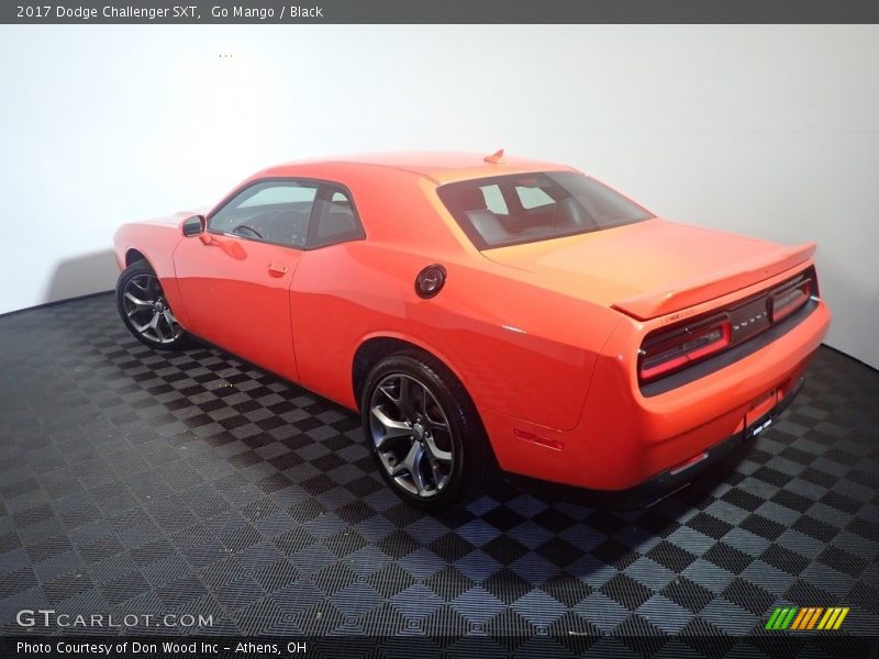Go Mango / Black 2017 Dodge Challenger SXT