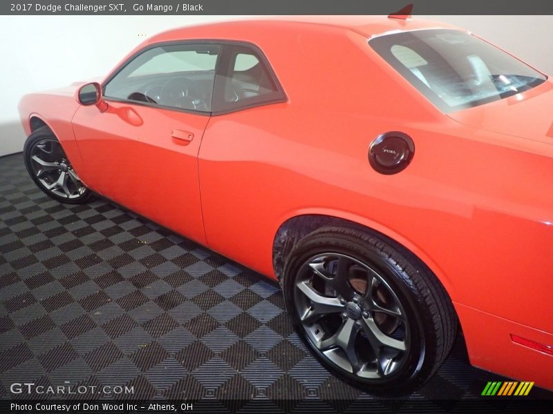 Go Mango / Black 2017 Dodge Challenger SXT