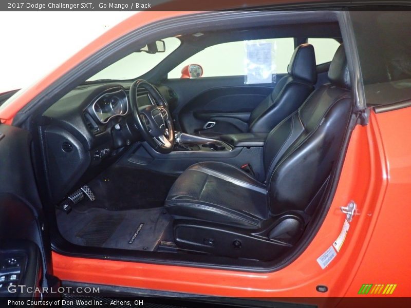 Go Mango / Black 2017 Dodge Challenger SXT
