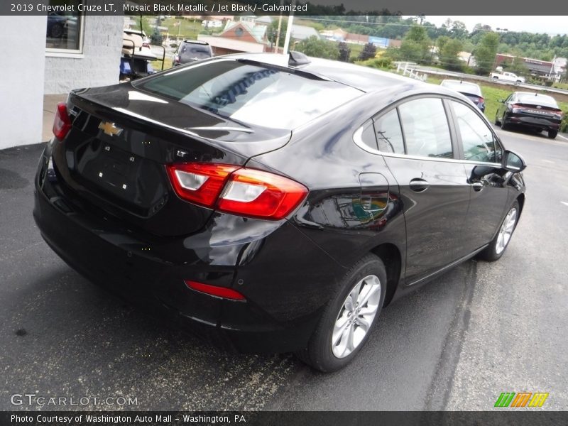 Mosaic Black Metallic / Jet Black/­Galvanized 2019 Chevrolet Cruze LT