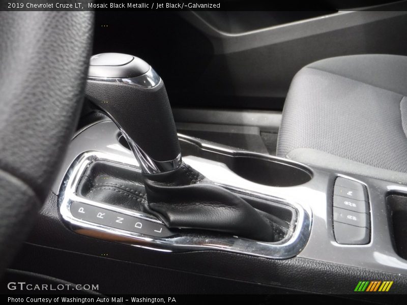 Mosaic Black Metallic / Jet Black/­Galvanized 2019 Chevrolet Cruze LT