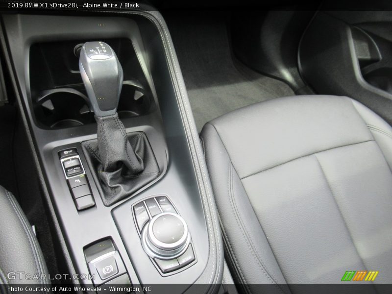 Alpine White / Black 2019 BMW X1 sDrive28i