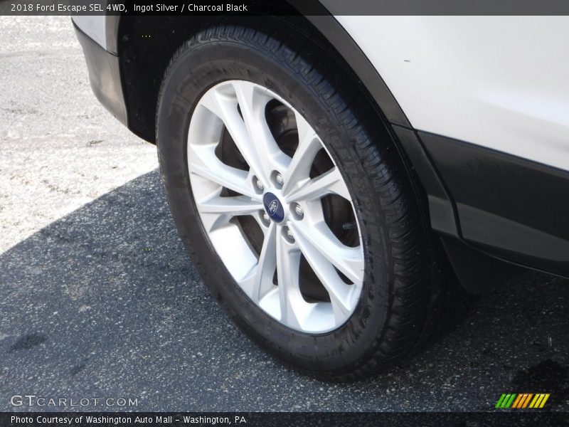 Ingot Silver / Charcoal Black 2018 Ford Escape SEL 4WD