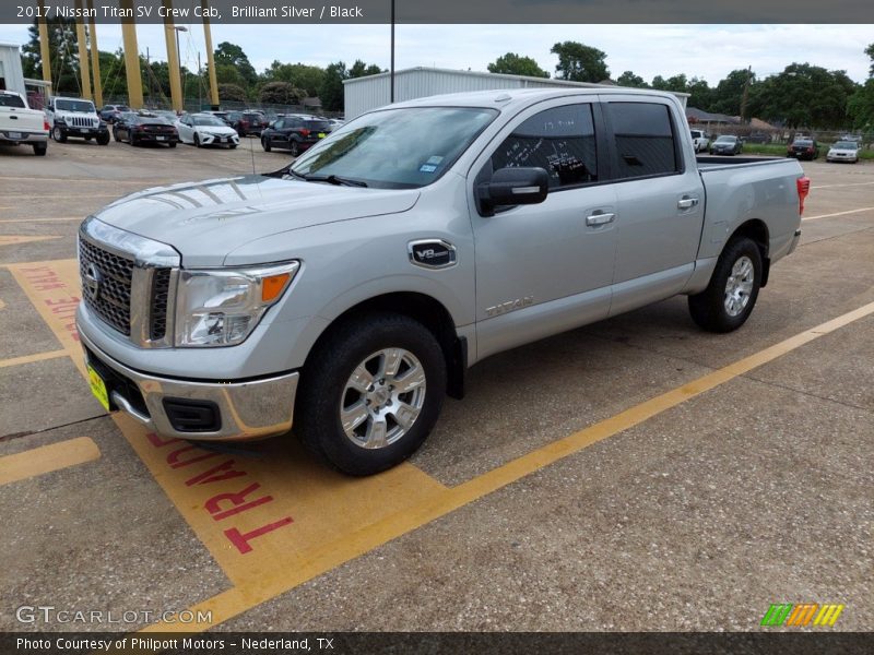 Front 3/4 View of 2017 Titan SV Crew Cab