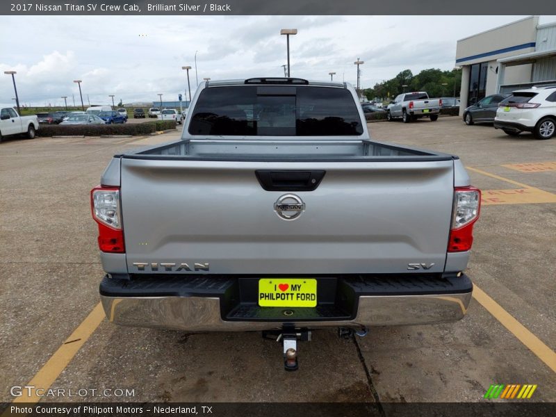 Brilliant Silver / Black 2017 Nissan Titan SV Crew Cab