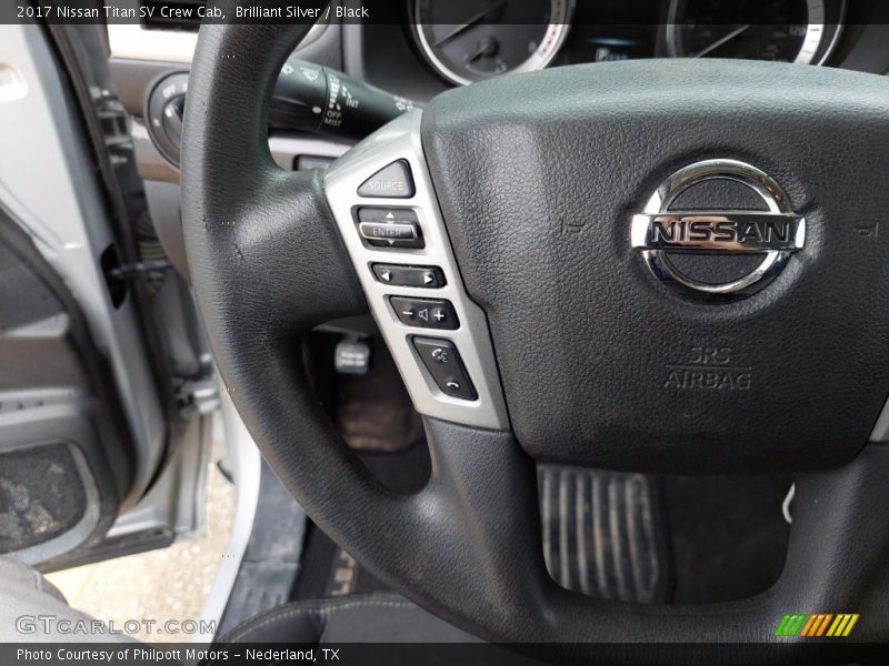 Brilliant Silver / Black 2017 Nissan Titan SV Crew Cab