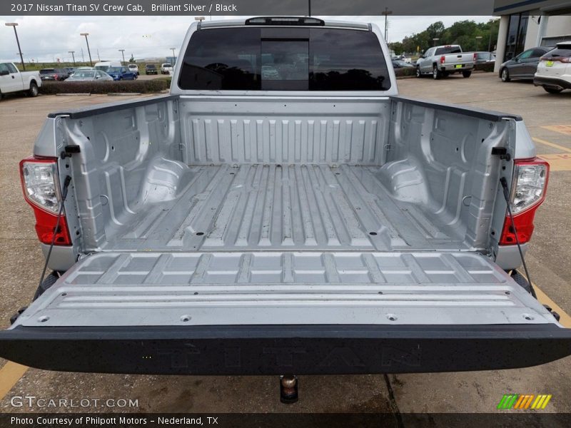 Brilliant Silver / Black 2017 Nissan Titan SV Crew Cab