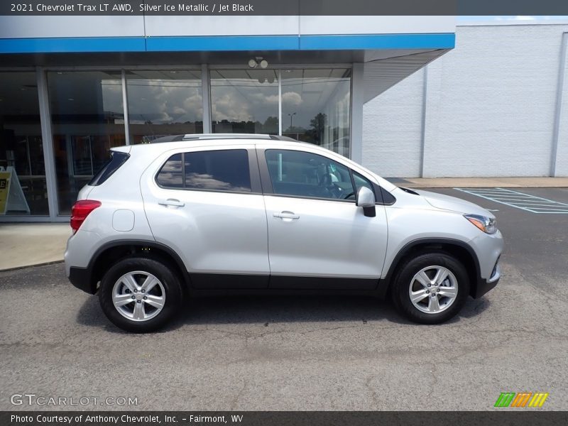 Silver Ice Metallic / Jet Black 2021 Chevrolet Trax LT AWD