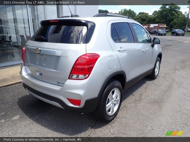 Silver Ice Metallic / Jet Black 2021 Chevrolet Trax LT AWD