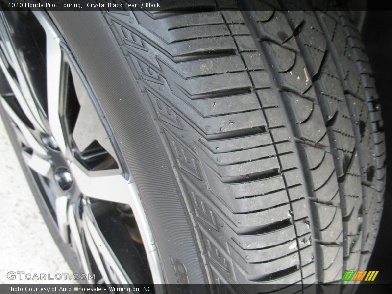 Crystal Black Pearl / Black 2020 Honda Pilot Touring