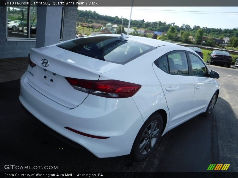Quartz White Pearl / Black 2018 Hyundai Elantra SEL