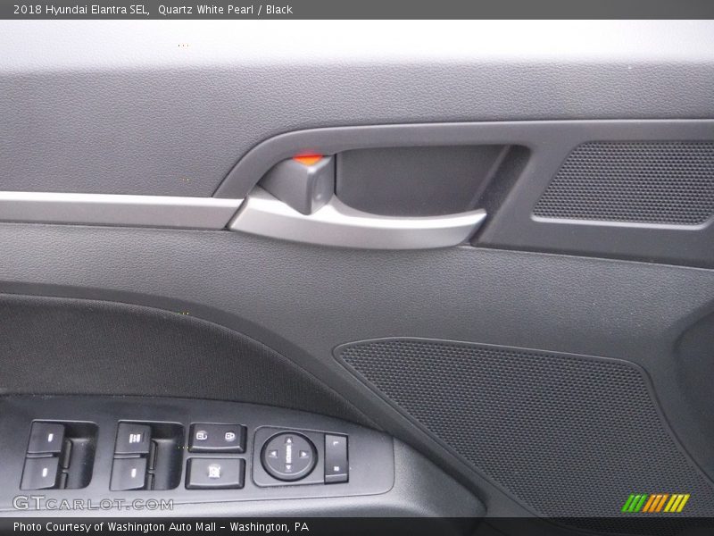 Quartz White Pearl / Black 2018 Hyundai Elantra SEL