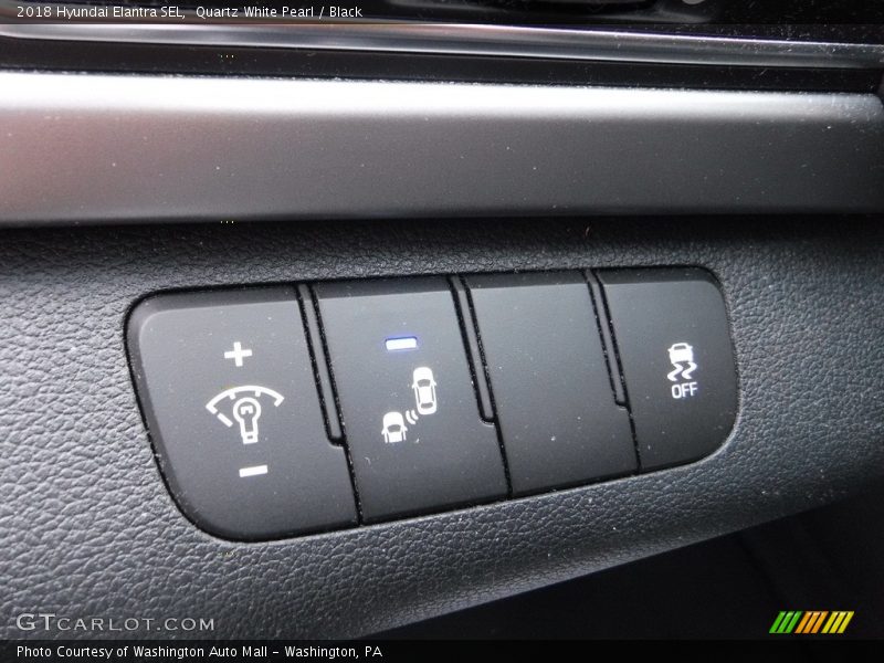 Quartz White Pearl / Black 2018 Hyundai Elantra SEL