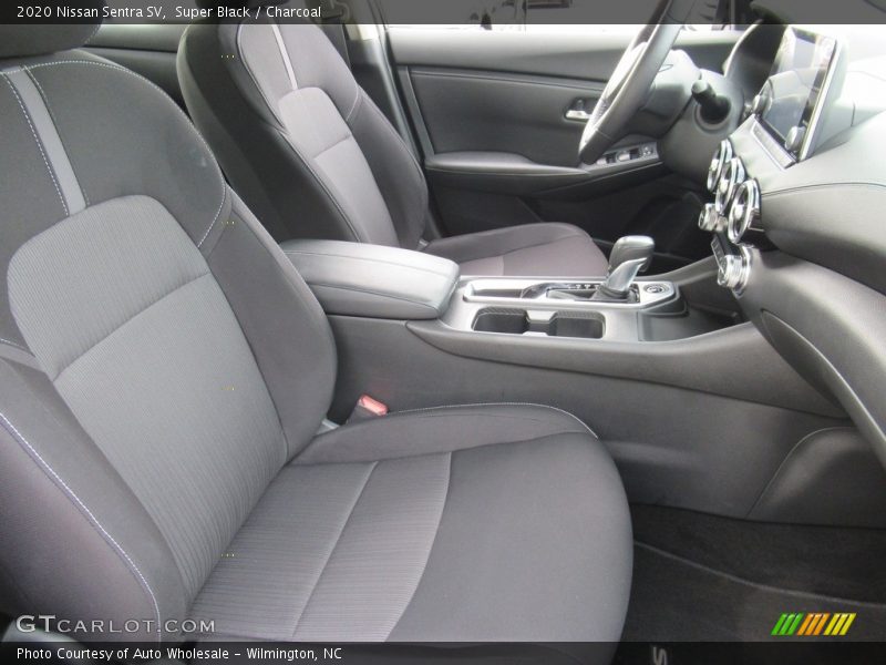 Super Black / Charcoal 2020 Nissan Sentra SV