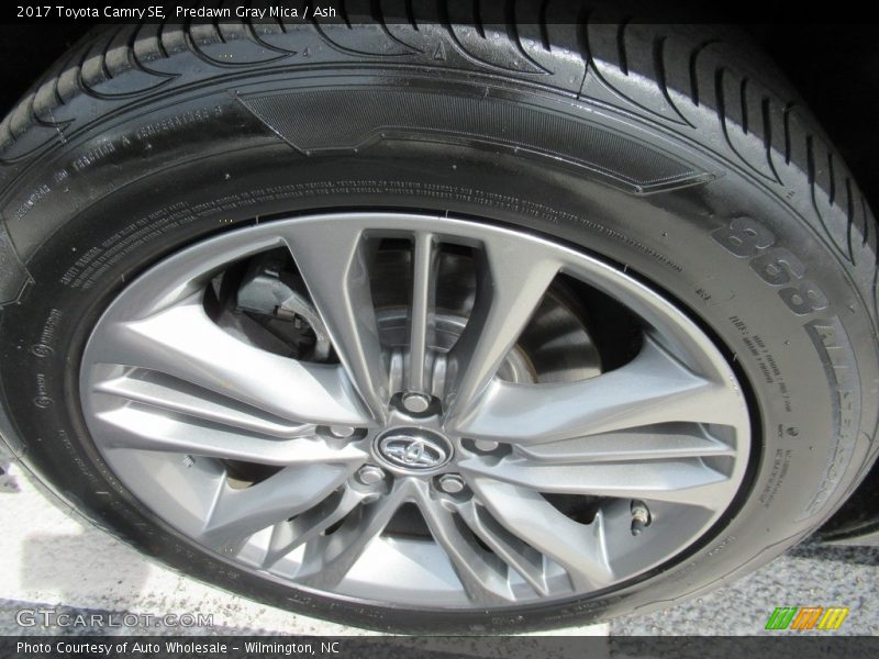 Predawn Gray Mica / Ash 2017 Toyota Camry SE