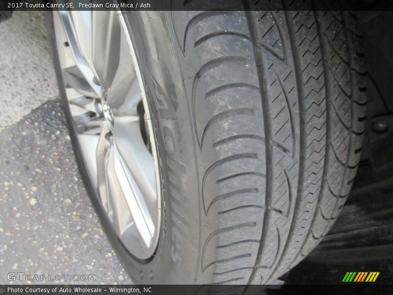 Predawn Gray Mica / Ash 2017 Toyota Camry SE