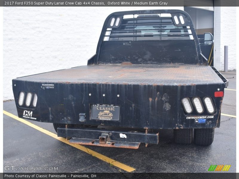 Oxford White / Medium Earth Gray 2017 Ford F350 Super Duty Lariat Crew Cab 4x4 Chassis
