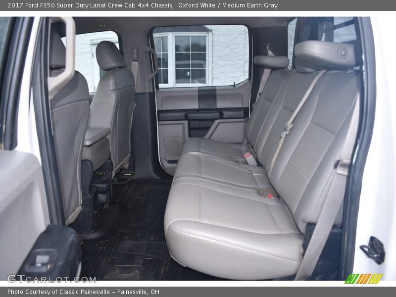 Oxford White / Medium Earth Gray 2017 Ford F350 Super Duty Lariat Crew Cab 4x4 Chassis