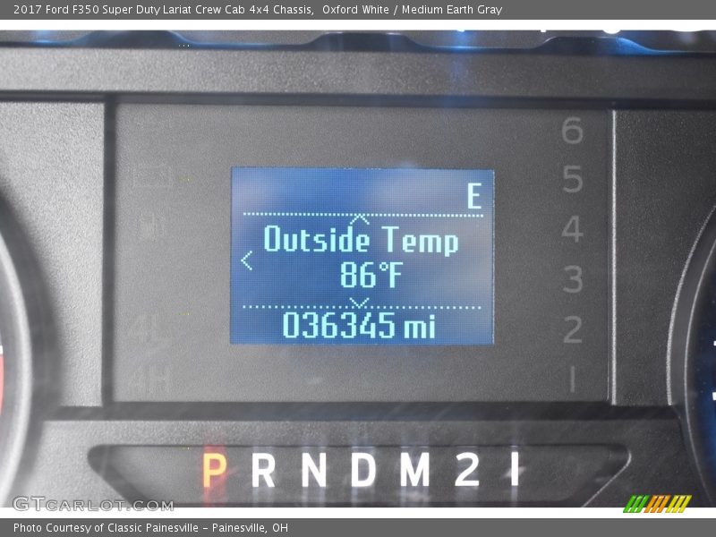 Oxford White / Medium Earth Gray 2017 Ford F350 Super Duty Lariat Crew Cab 4x4 Chassis