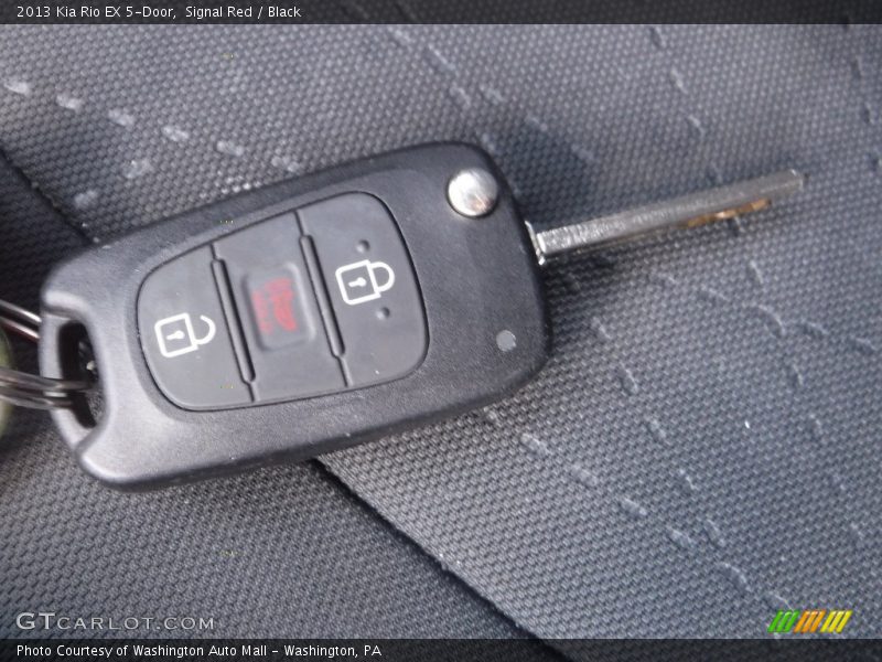 Signal Red / Black 2013 Kia Rio EX 5-Door