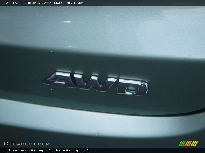 Kiwi Green / Taupe 2011 Hyundai Tucson GLS AWD