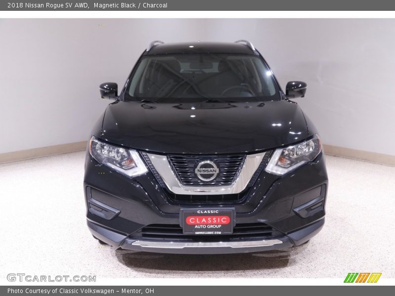 Magnetic Black / Charcoal 2018 Nissan Rogue SV AWD