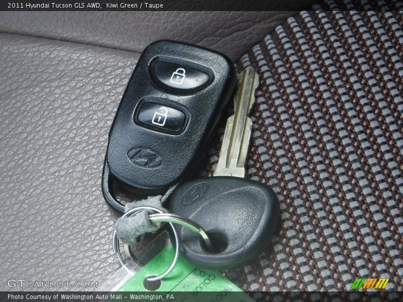 Kiwi Green / Taupe 2011 Hyundai Tucson GLS AWD