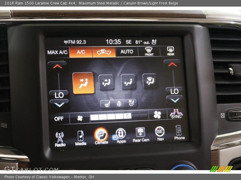 Controls of 2016 1500 Laramie Crew Cab 4x4