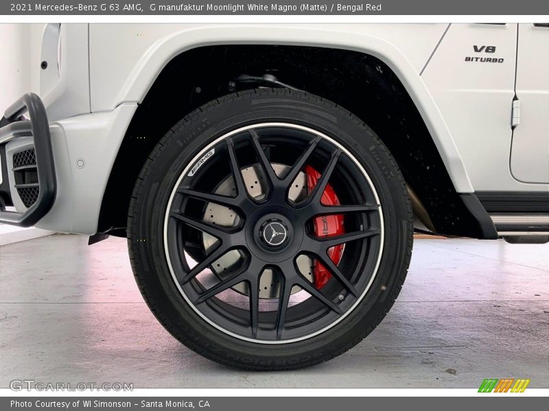 G manufaktur Moonlight White Magno (Matte) / Bengal Red 2021 Mercedes-Benz G 63 AMG