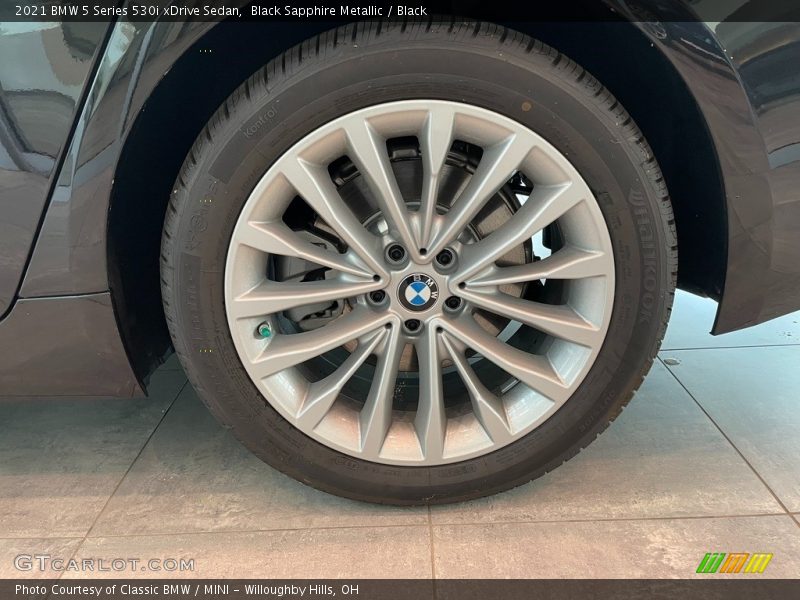 Black Sapphire Metallic / Black 2021 BMW 5 Series 530i xDrive Sedan