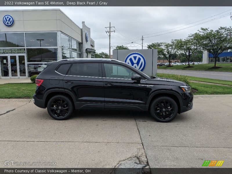  2022 Taos SE 4Motion Deep Black Pearl